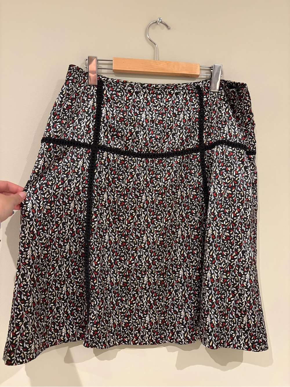 Y2K Jessica Black Floral A-Line Skirt with Red and White Leaf Print Fairy